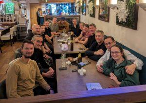 kds2 Group photo of club members at restaurant